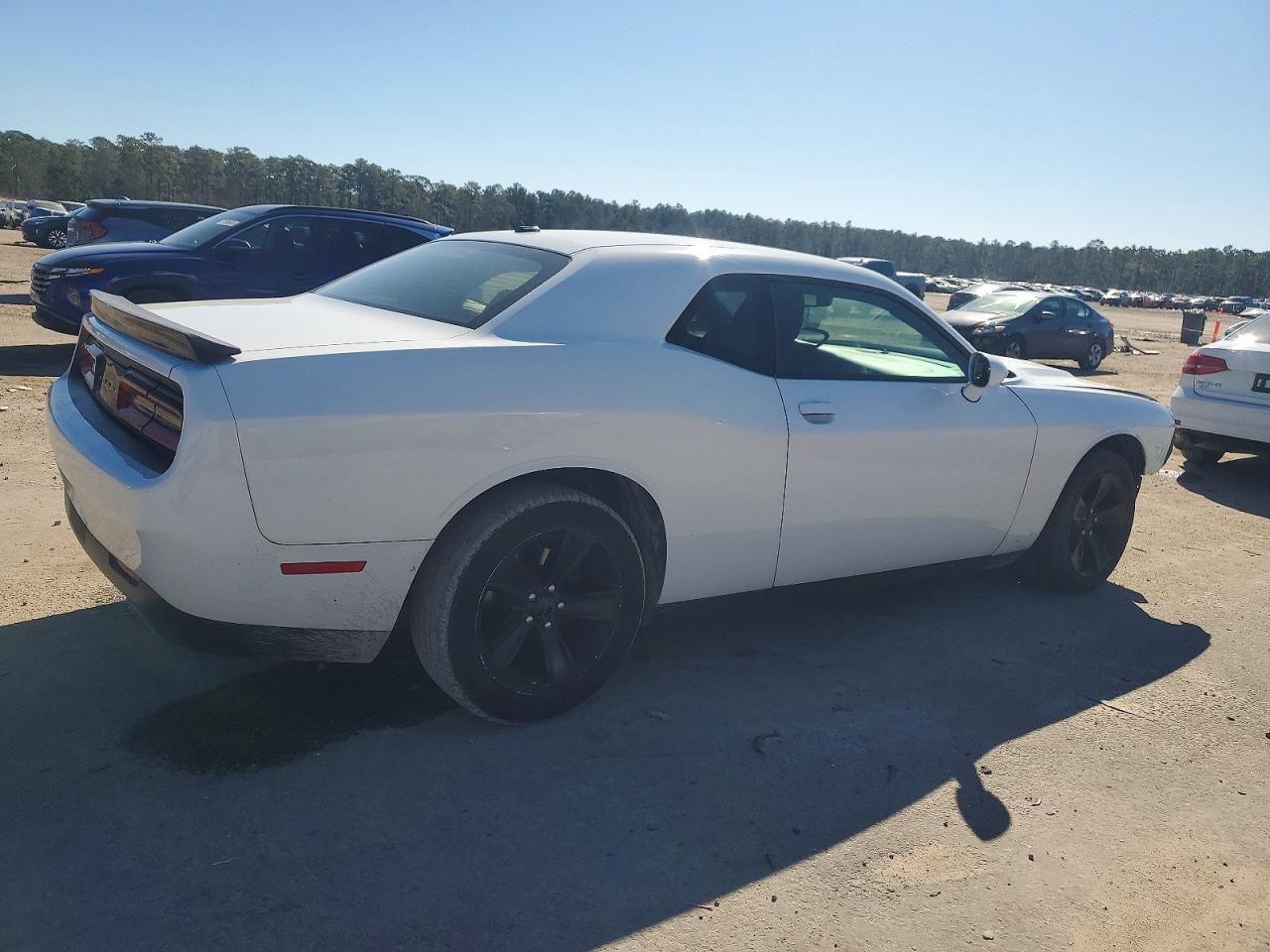 2015 Dodge Challenger sxt
