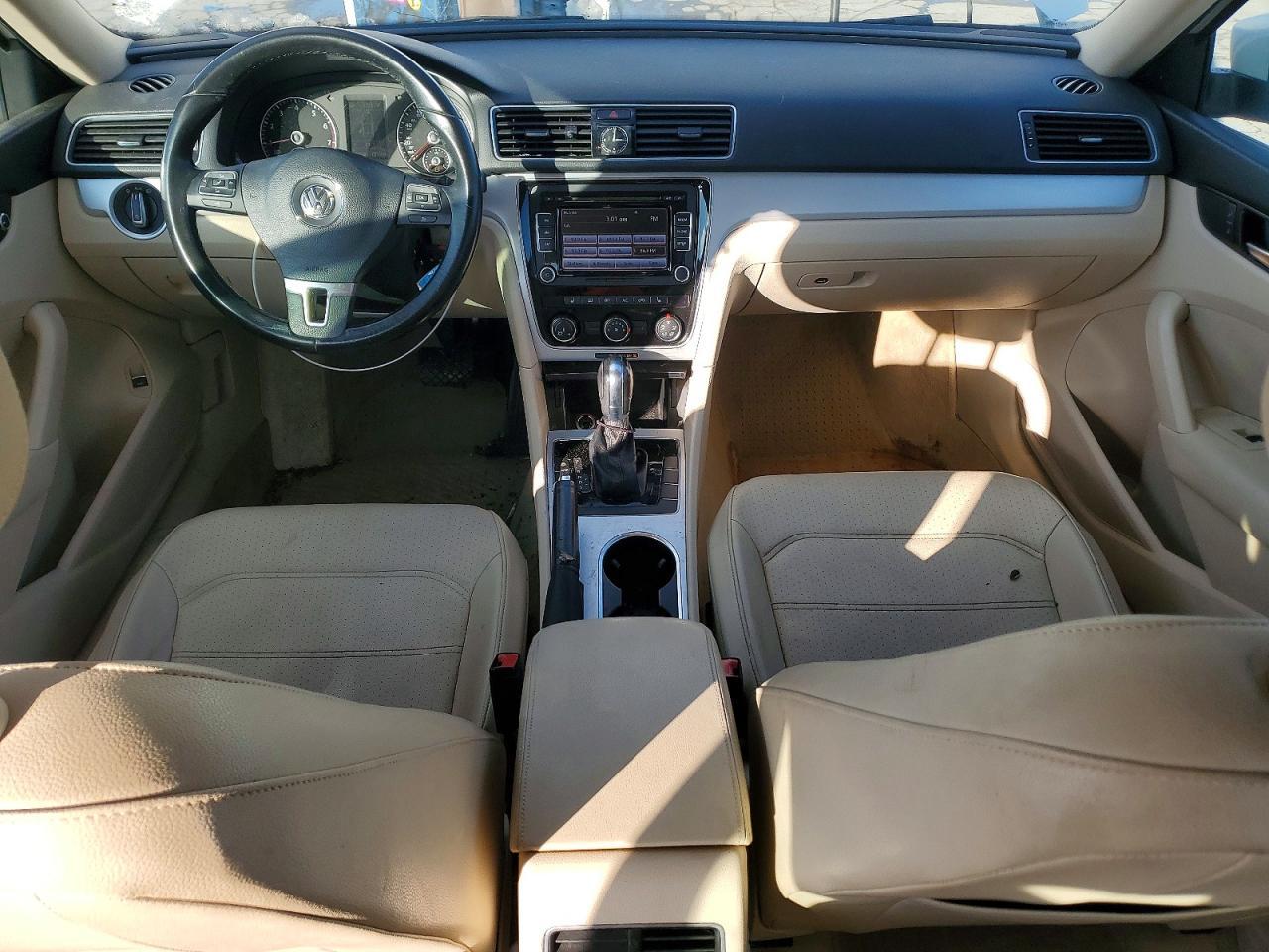 2013 Volkswagen Passat se