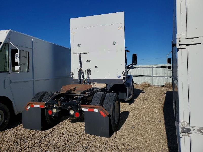 2017 Peterbilt Tractor 2017 Peterbilt 579 Semi Truck
