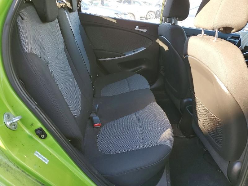 2012 Hyundai Accent gs