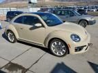 2019 Volkswagen Beetle s