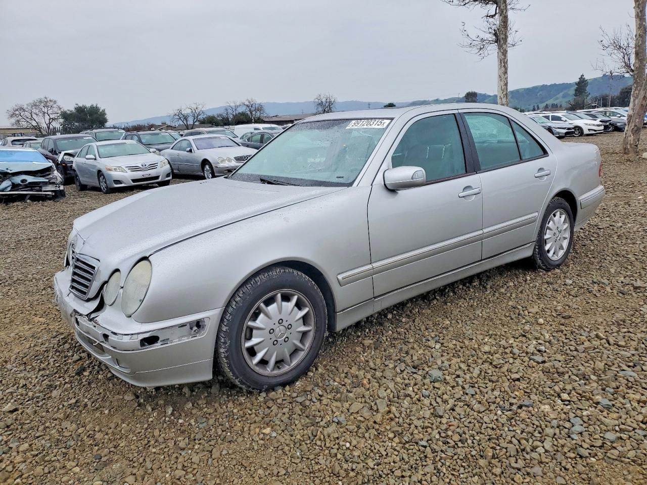 2001 Mercedes-Benz E 320