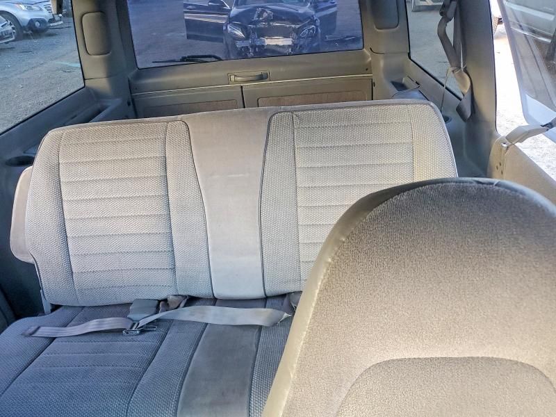 2000 Chevrolet Astro