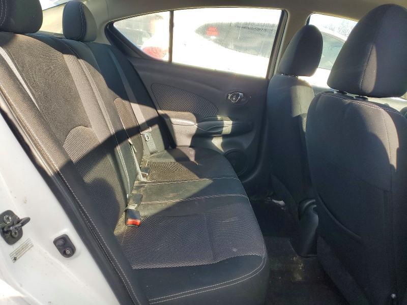 2015 Nissan Versa s