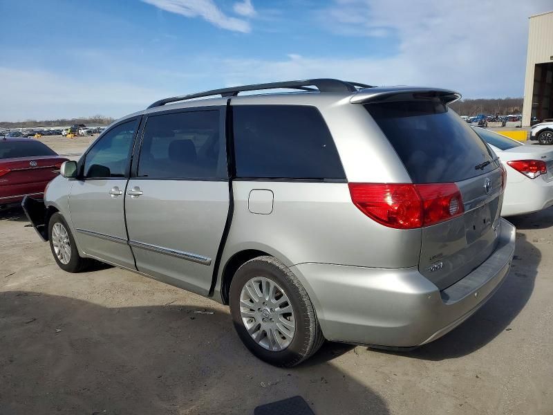 2007 Toyota Sienna xle Limited 7-passenger
