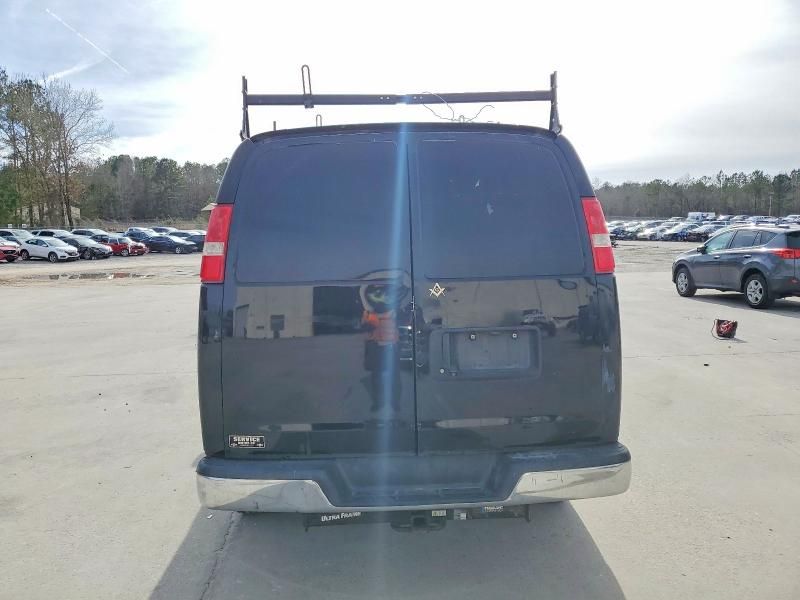 2017 Chevrolet Express G2500