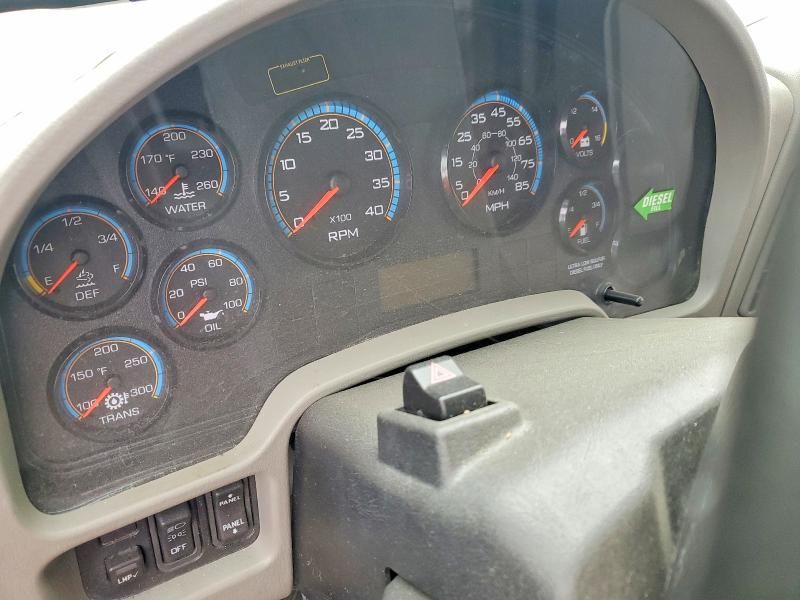 2015 International 4300 BOX Truck