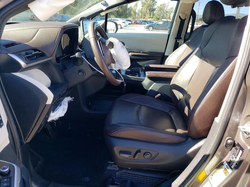 2023 Toyota Sienna Limited