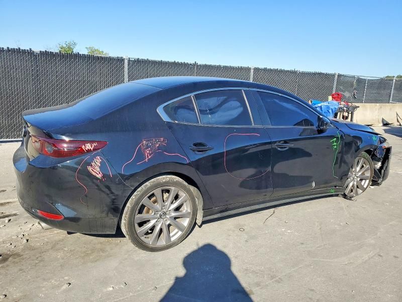 2021 Mazda 3 Select