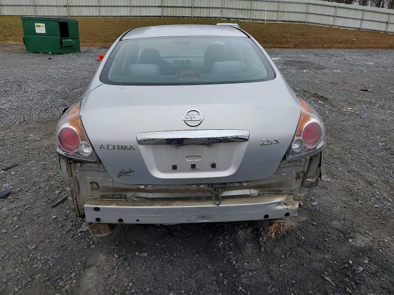2010 Nissan Altima Base