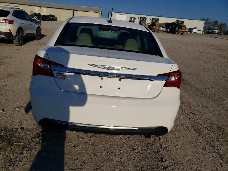 2013 Chrysler 200 Limited