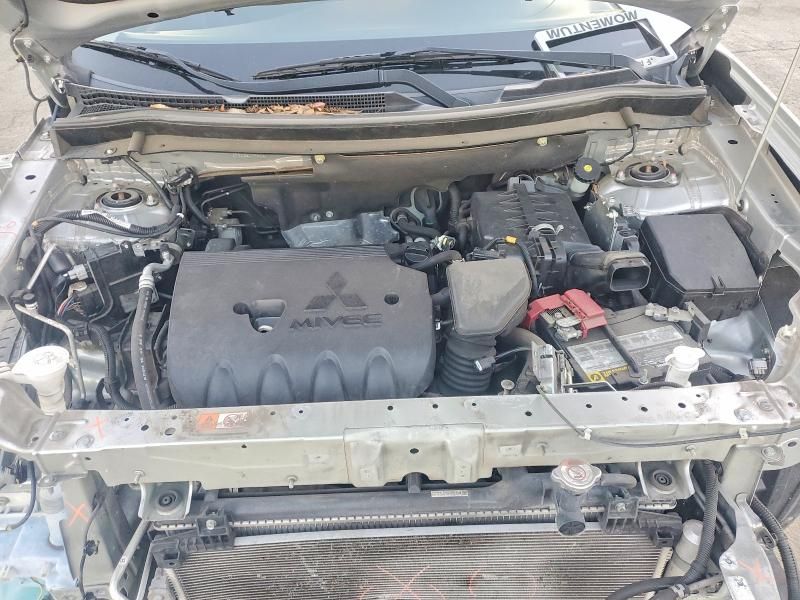 2018 Mitsubishi Outlander es