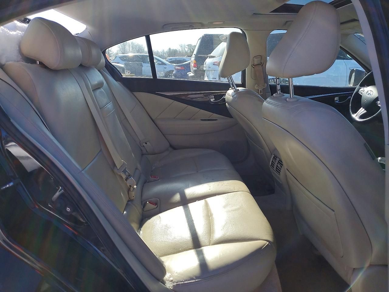 2016 Infiniti Q50 Premium