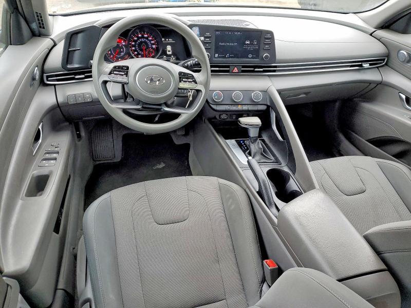 2021 Hyundai Elantra se