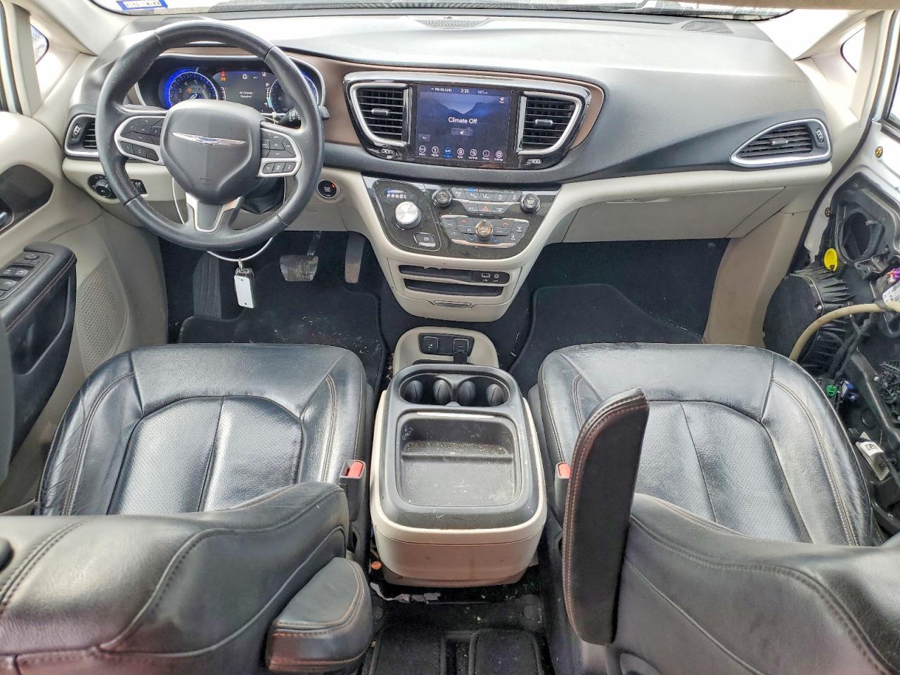 2018 Chrysler Pacifica Touring l