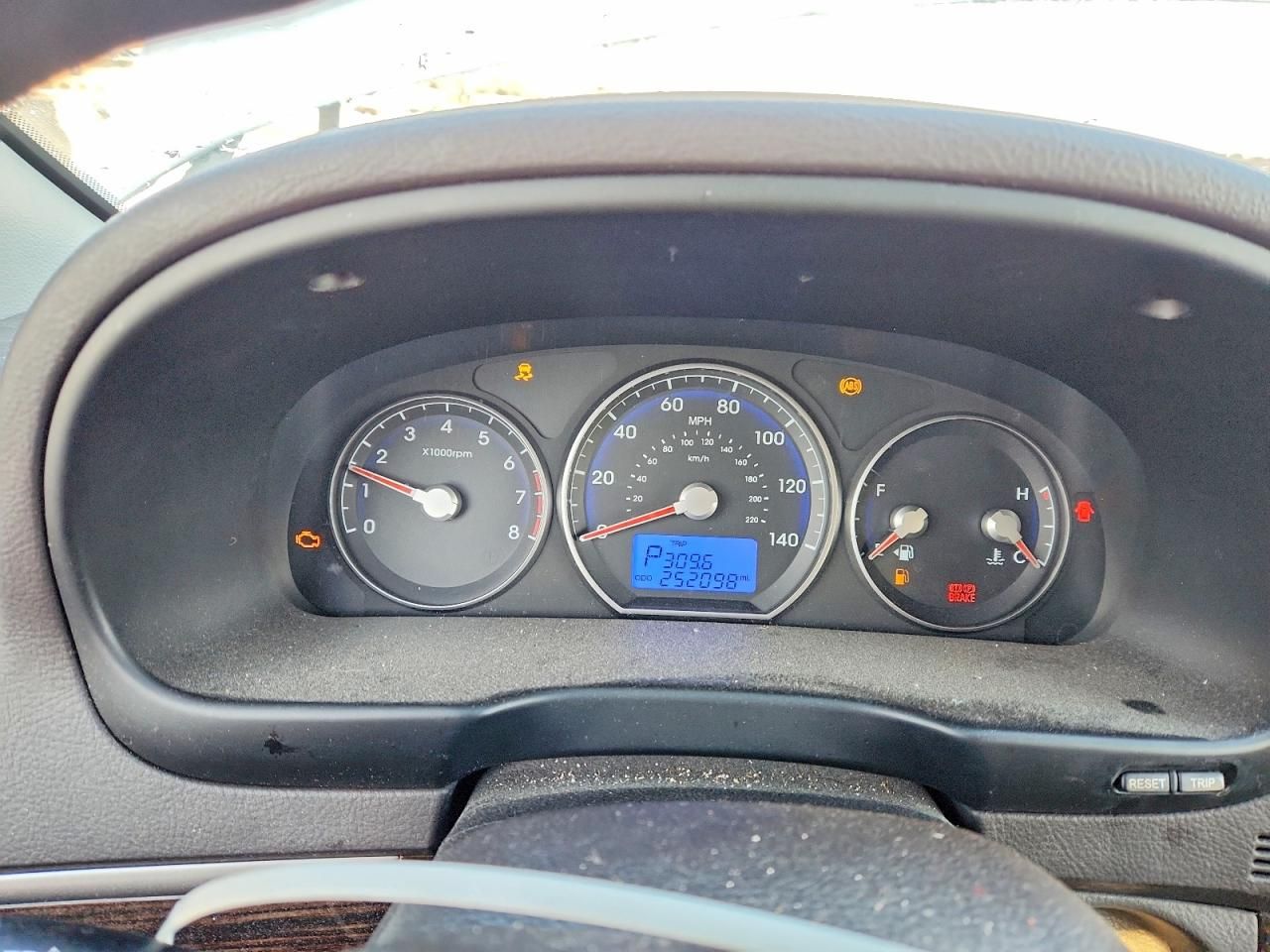 2010 Hyundai Santa fe gls