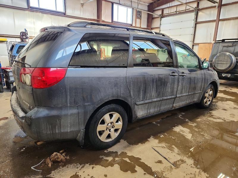 2007 Toyota Sienna le