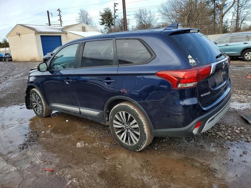 2020 Mitsubishi Outlander se