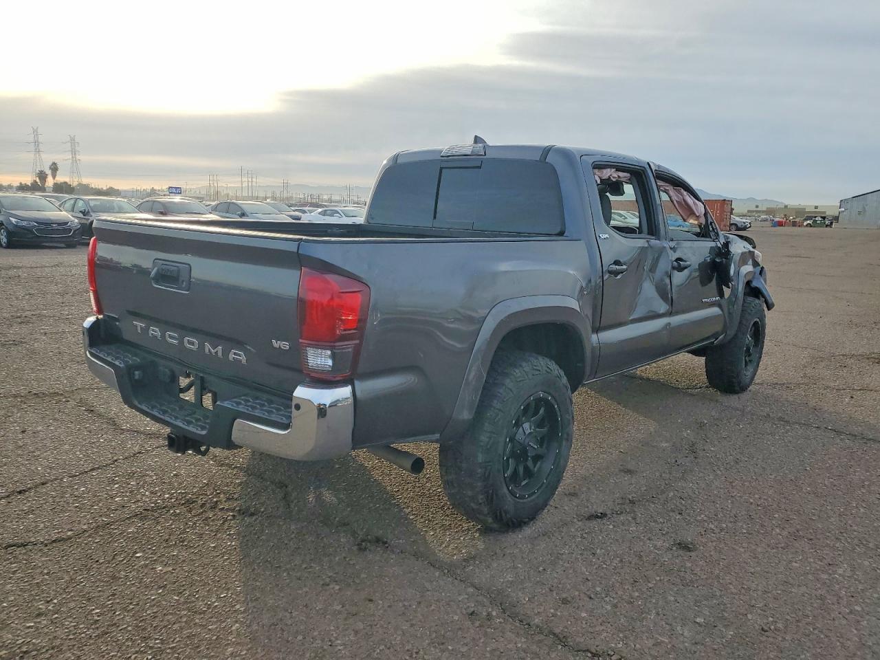 2020 Toyota Tacoma SR5 V6