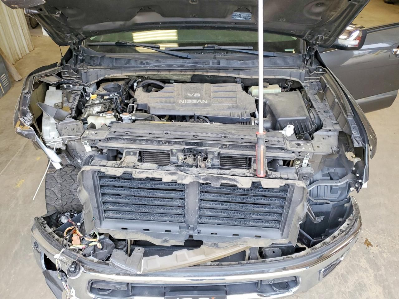 2017 Nissan Titan sv