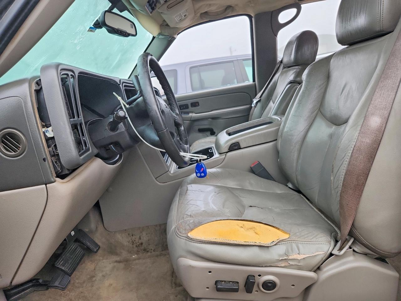 2004 GMC Yukon xl C1500