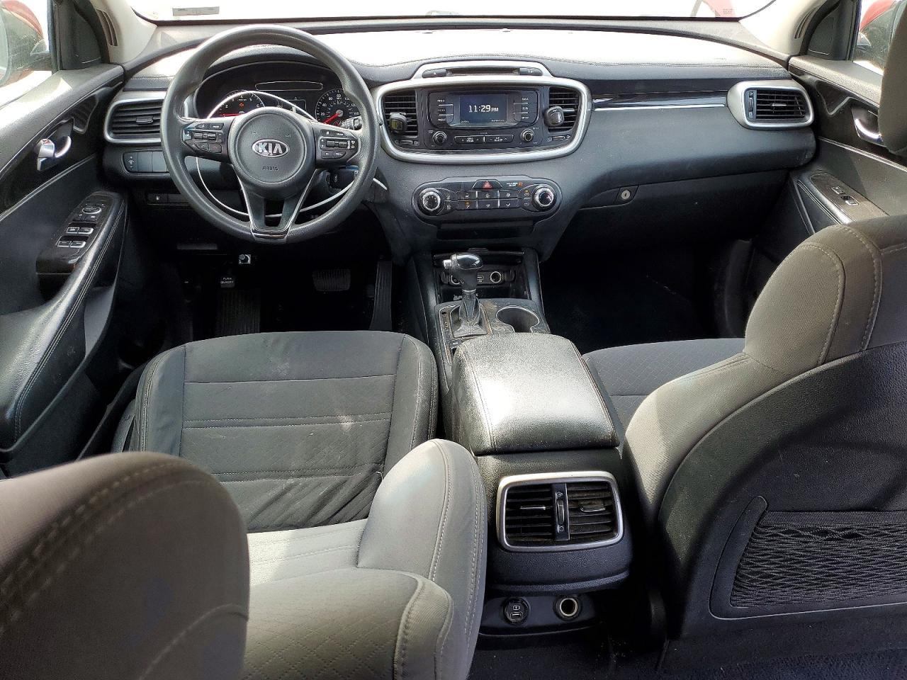 2017 KIA Sorento lx