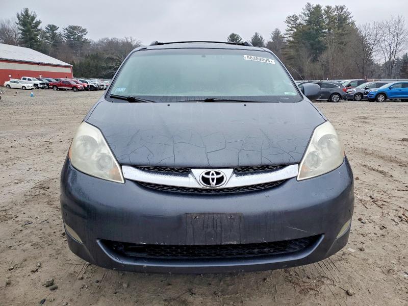 2009 Toyota Sienna xle