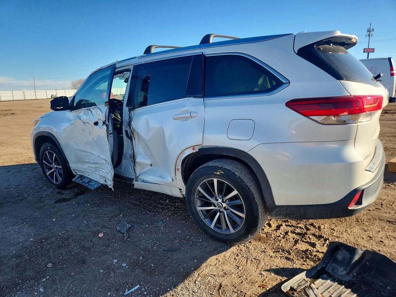 2017 Toyota Highlander se