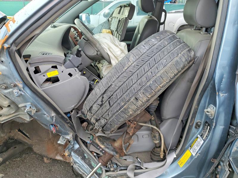 2005 Toyota Sienna xle