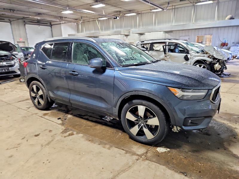 2021 Volvo Xc40 T5 Momentum