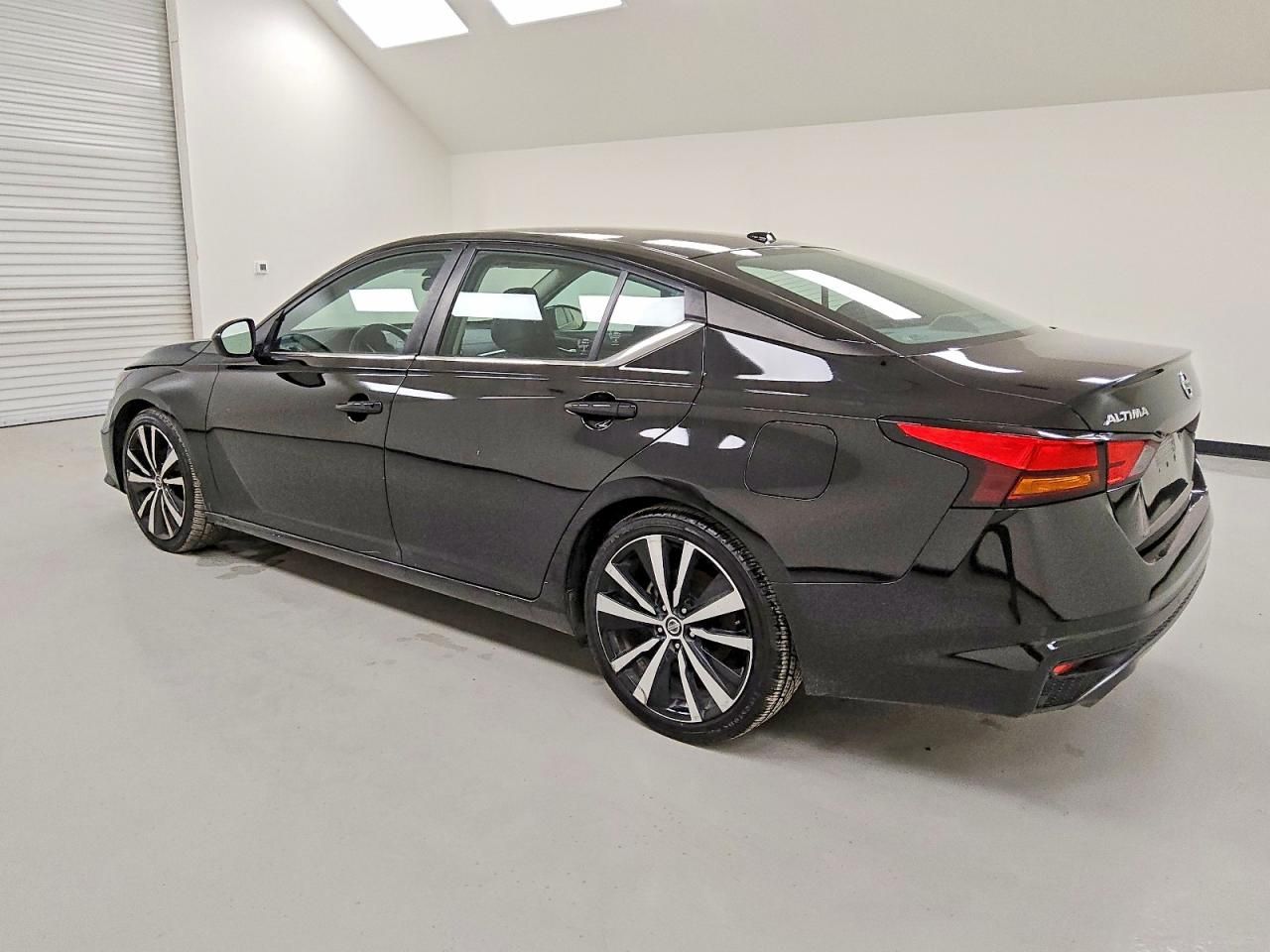 2022 Nissan Altima sr