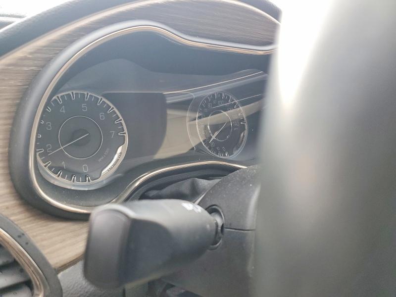 2015 Chrysler 200 c