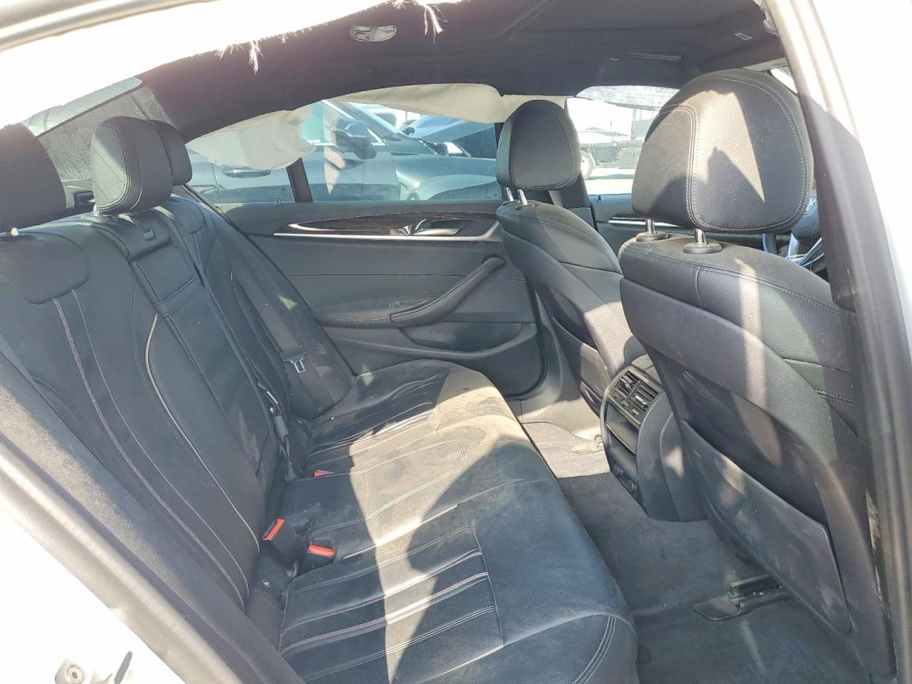 2019 BMW 530e