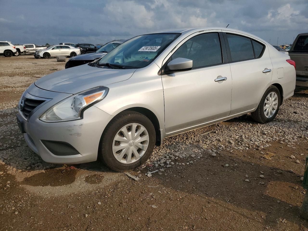 2016 Nissan Versa s