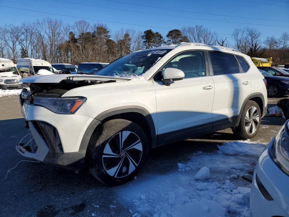 2025 Volkswagen Taos se