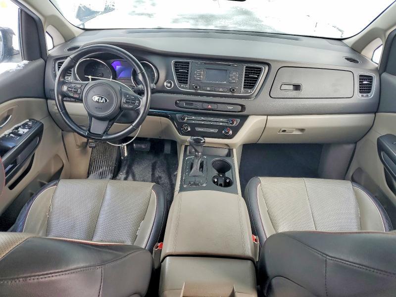 2016 KIA Sedona lx