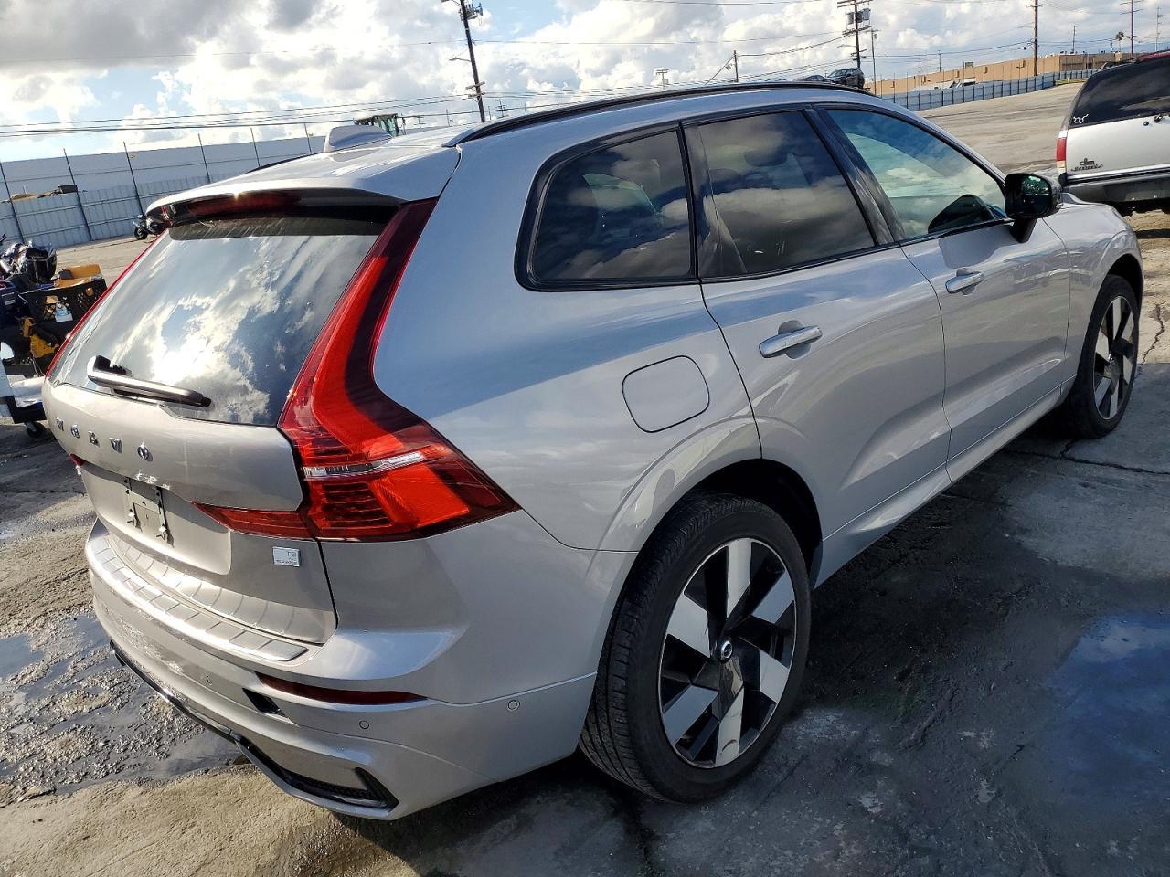 2024 Volvo Xc60 Plus