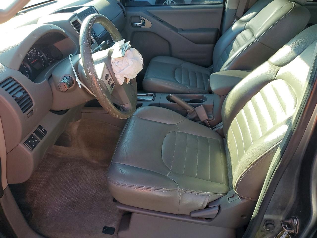 2016 Nissan Frontier s