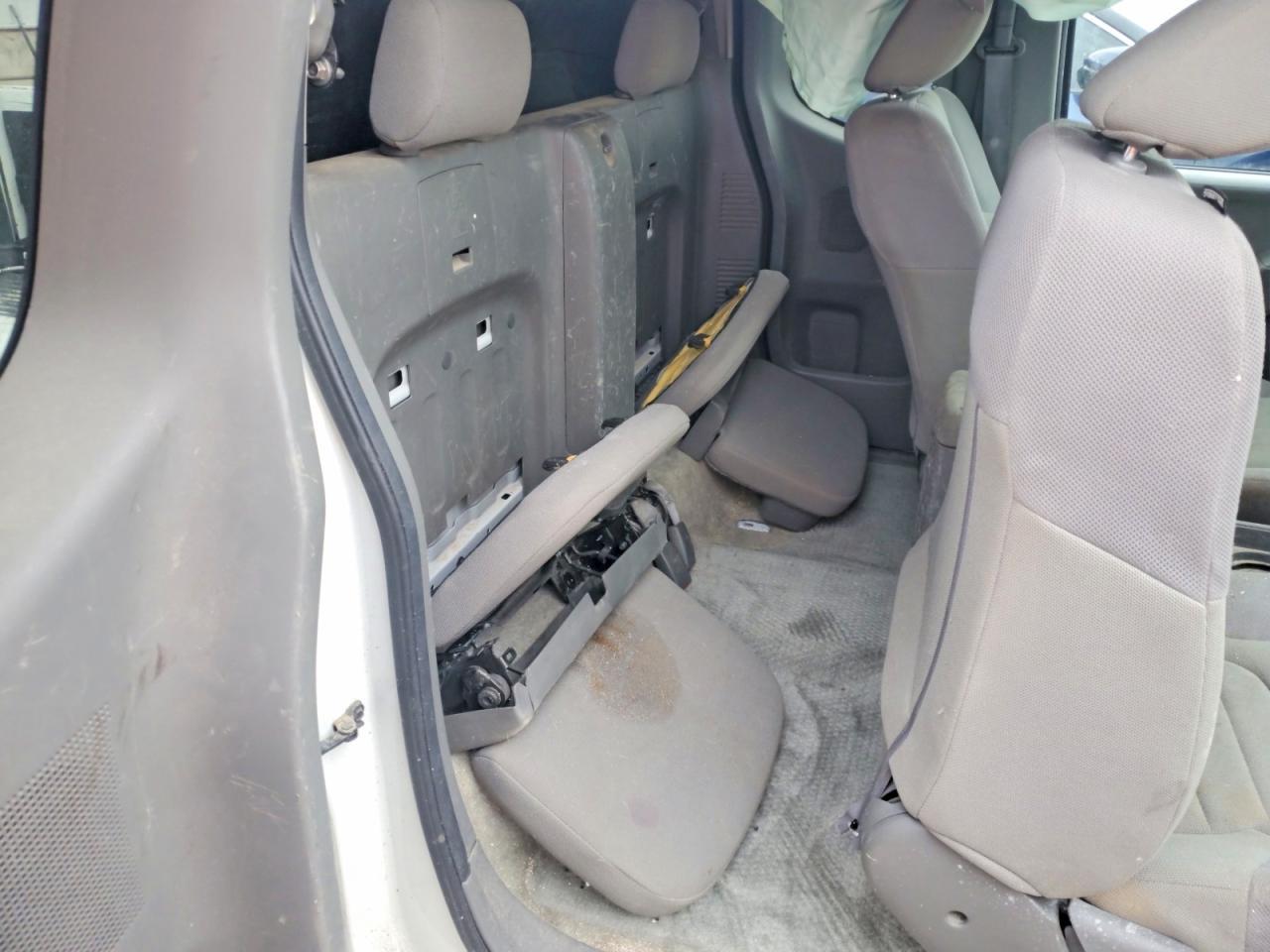2016 Nissan Frontier S