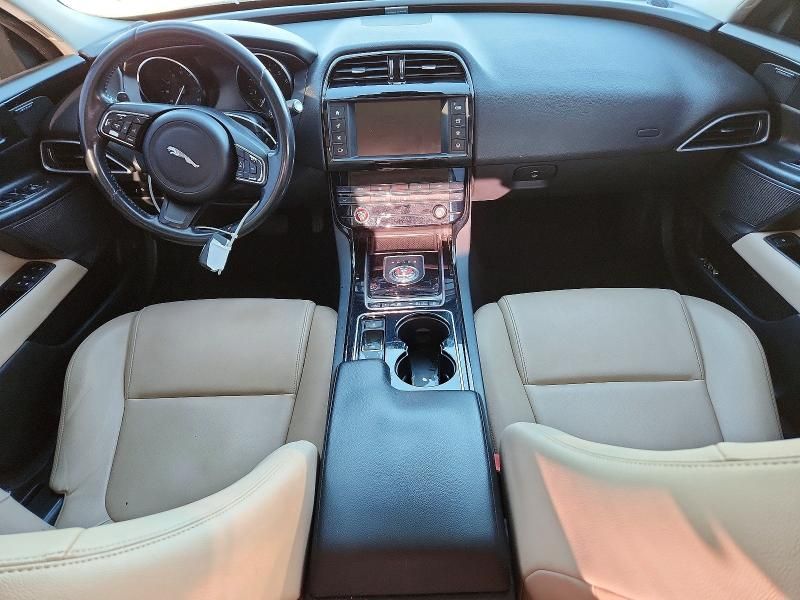 2017 Jaguar Xe Premium