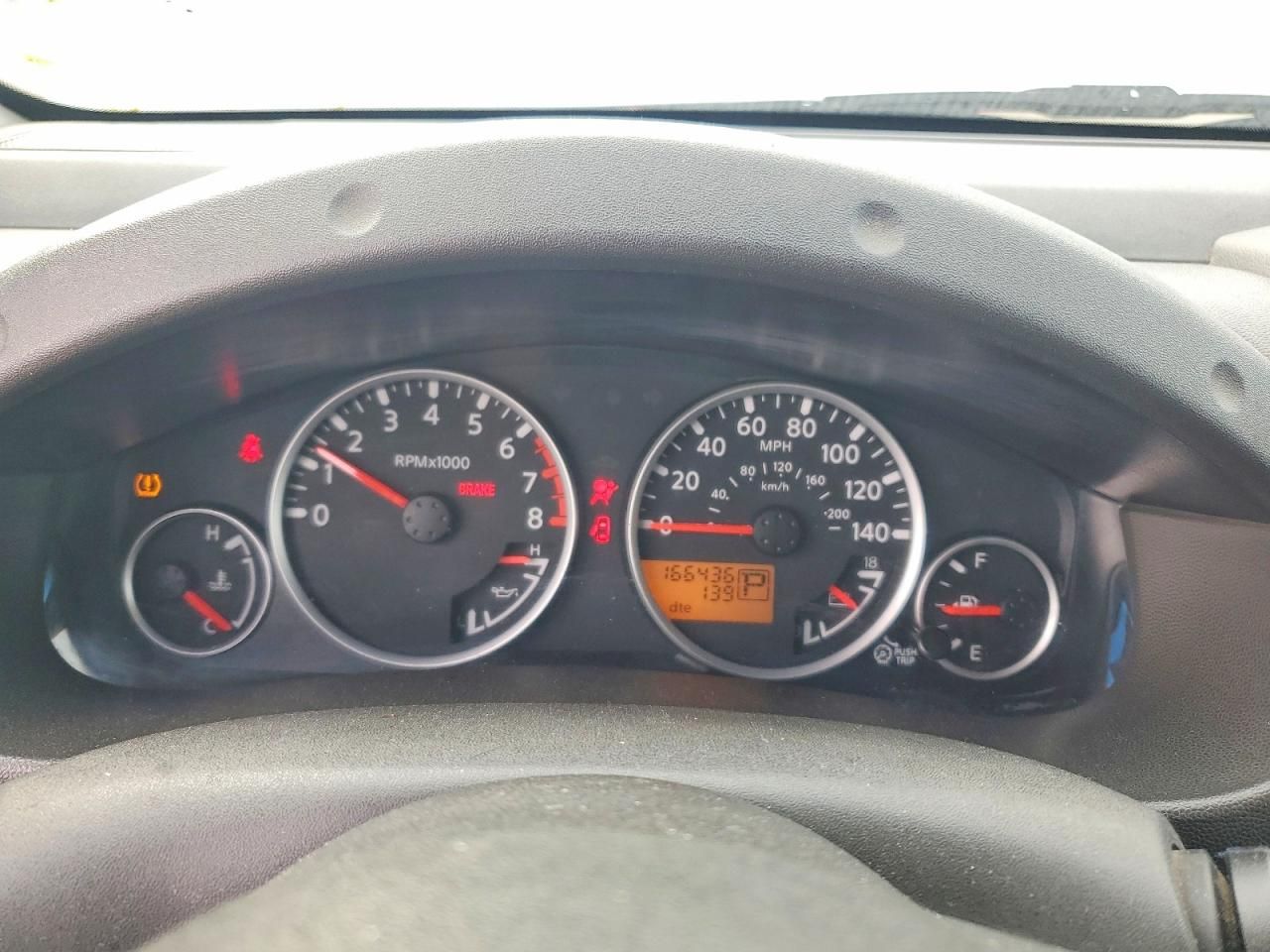 2006 Nissan Frontier Crew cab le