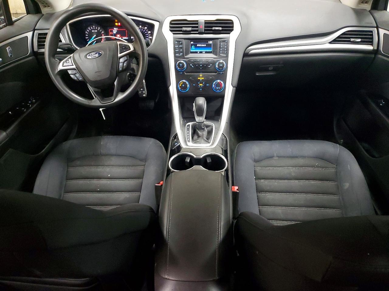 2015 Ford Fusion se