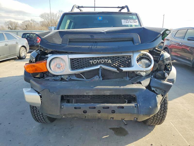 2014 Toyota Fj Cruiser Base