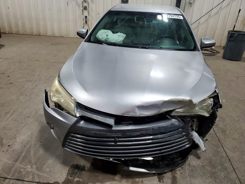 2015 Toyota Camry le