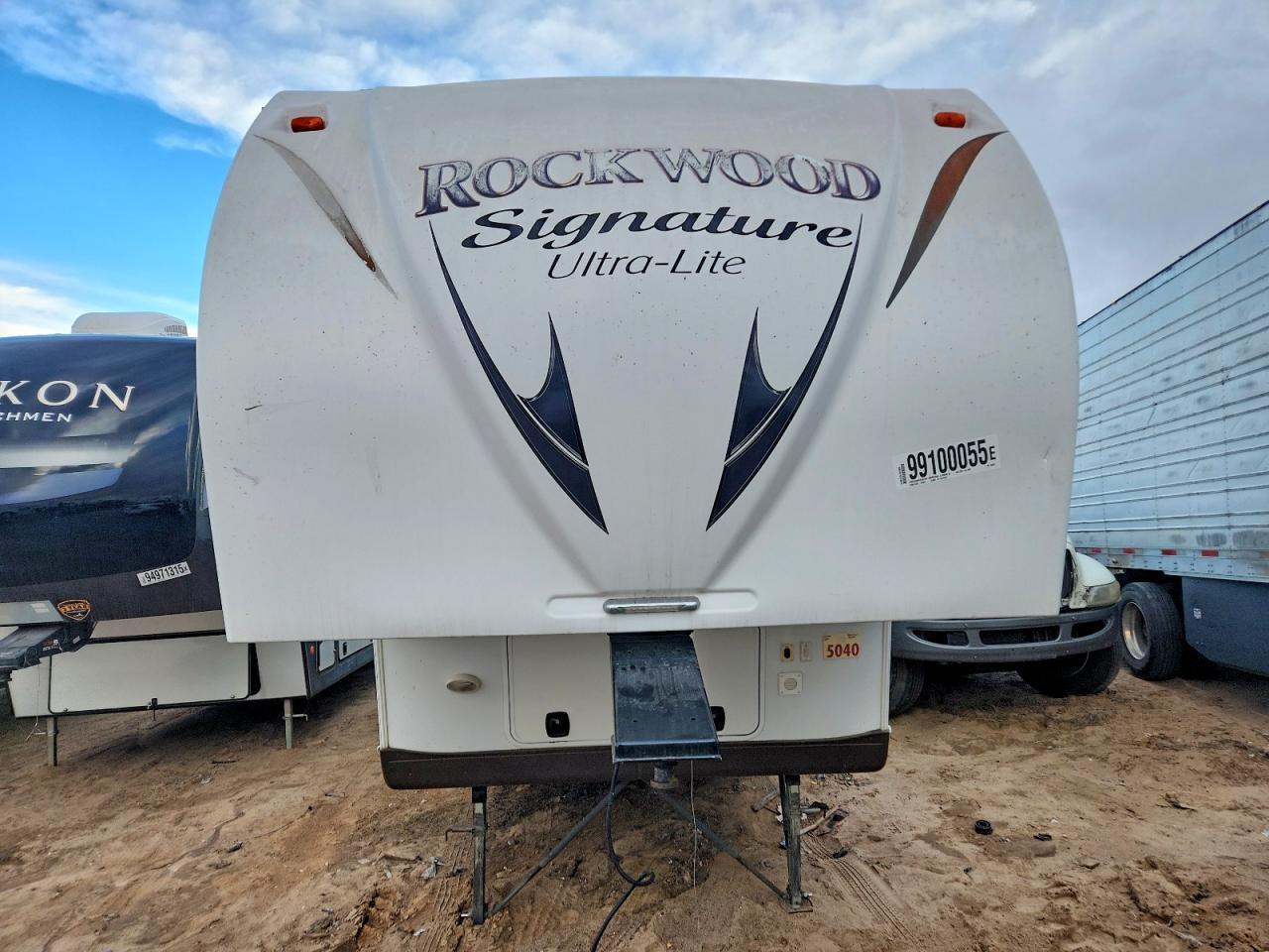 2014 Rockwood Ultra Ligh-toy Hauler rv