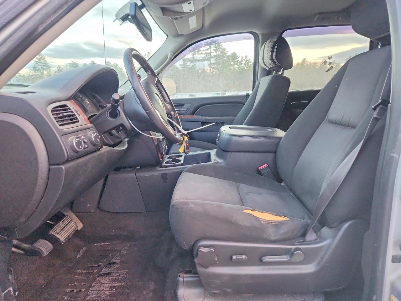 2013 Chevrolet Avalanche ls
