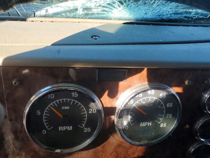 2005 International 9400I Semi Truck