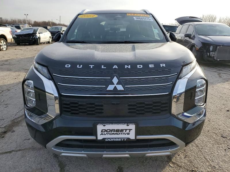 2023 Mitsubishi Outlander sel