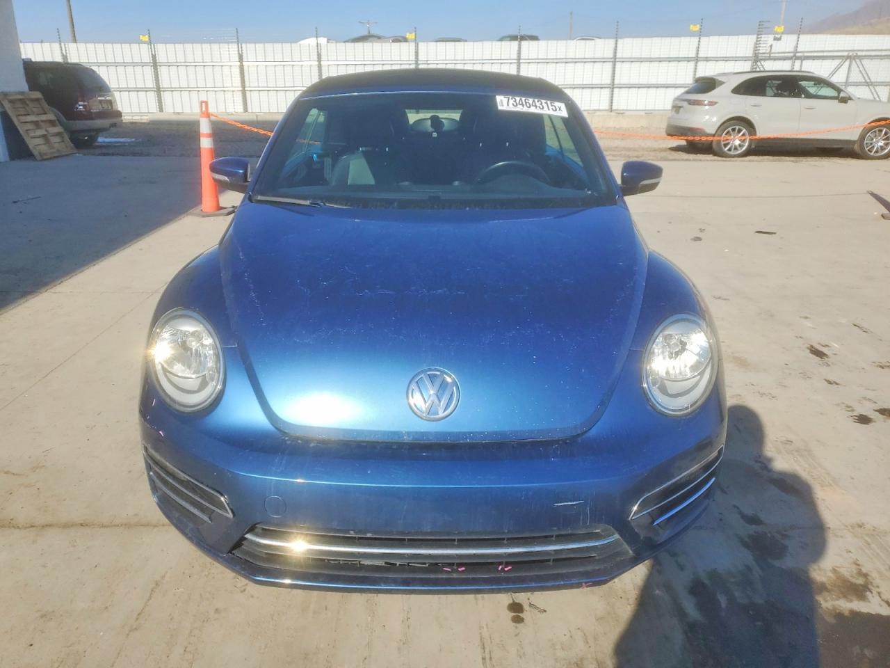 2019 Volkswagen Beetle s