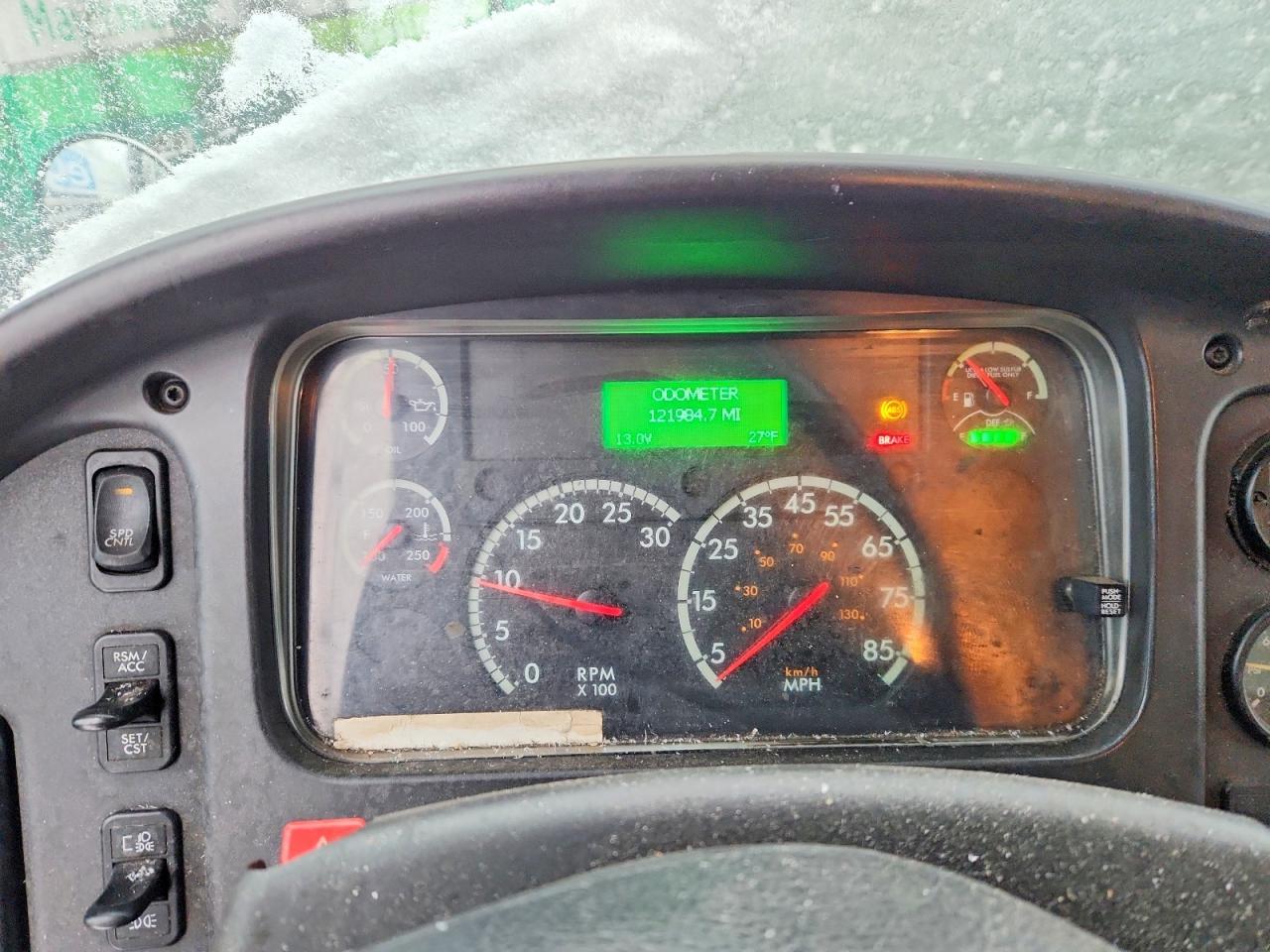 2017 Freightliner Business Class M2 BOX Truck